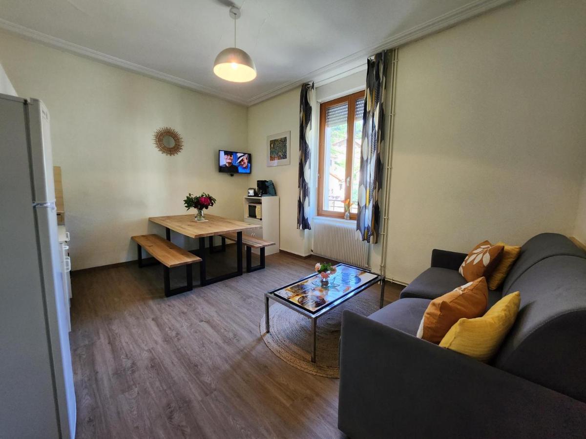 Gite Jonquille, 2 A 8 Personnes Avec Salle De Jeux Et Spa Dans La Residence ヴォントロン エクステリア 写真