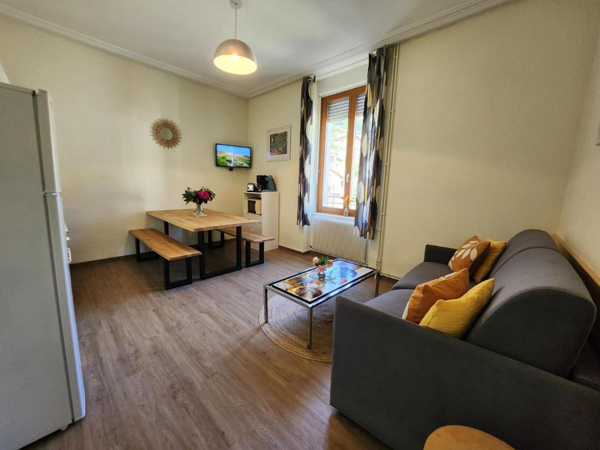 Gite Jonquille, 2 A 8 Personnes Avec Salle De Jeux Et Spa Dans La Residence ヴォントロン エクステリア 写真
